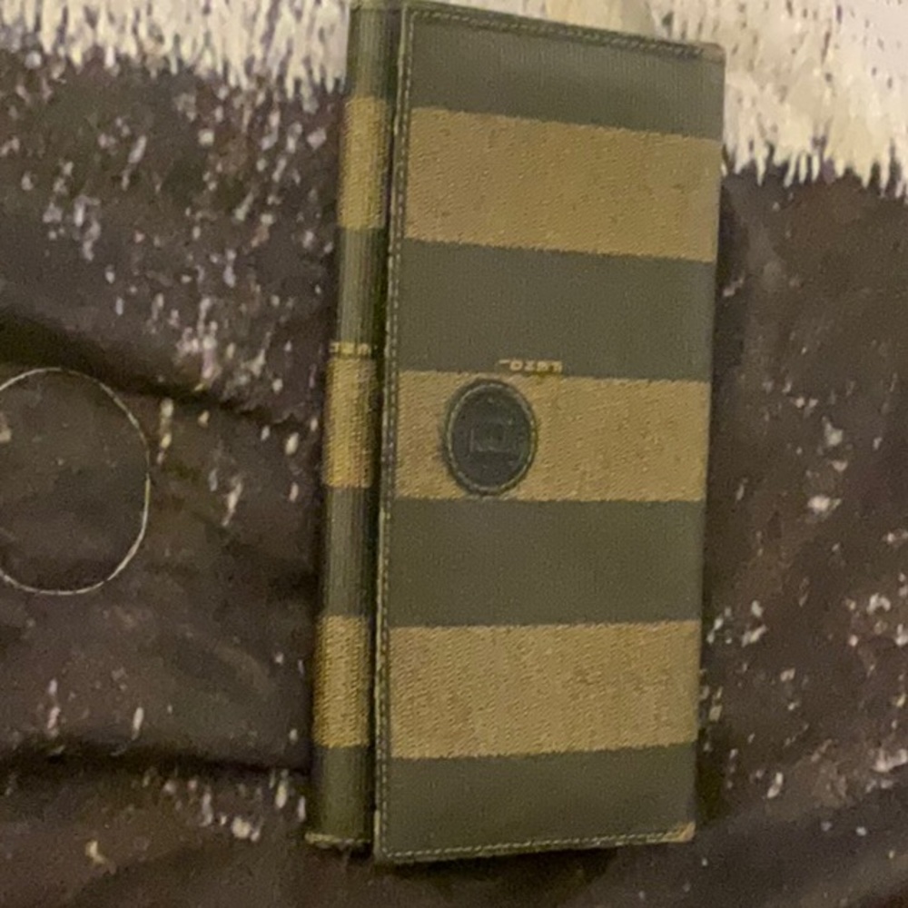 Fendi lady wallet